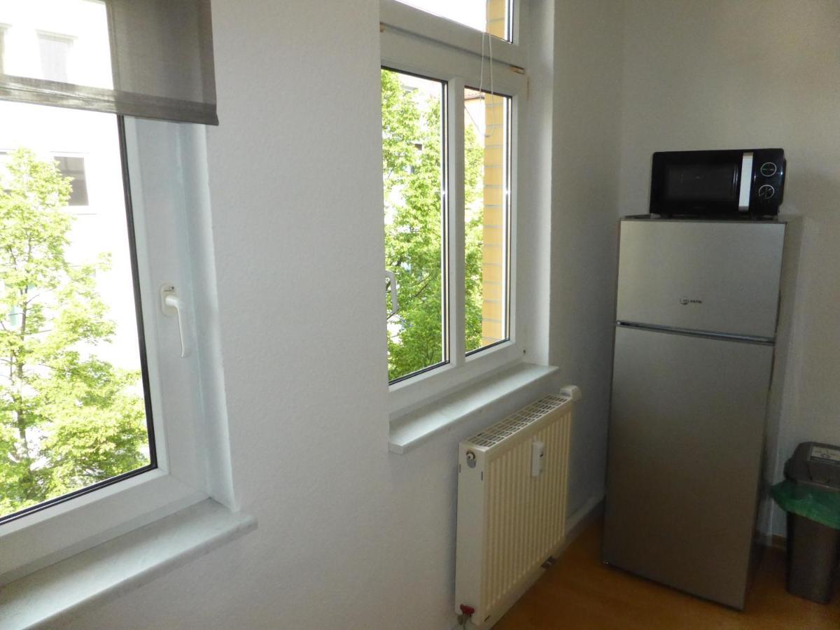 Apartment Napoleon, Naehe Zentrum, 2 Schlafzimmer, Grosser Balkon, Free Wifi ,Parken Jena Exterior foto
