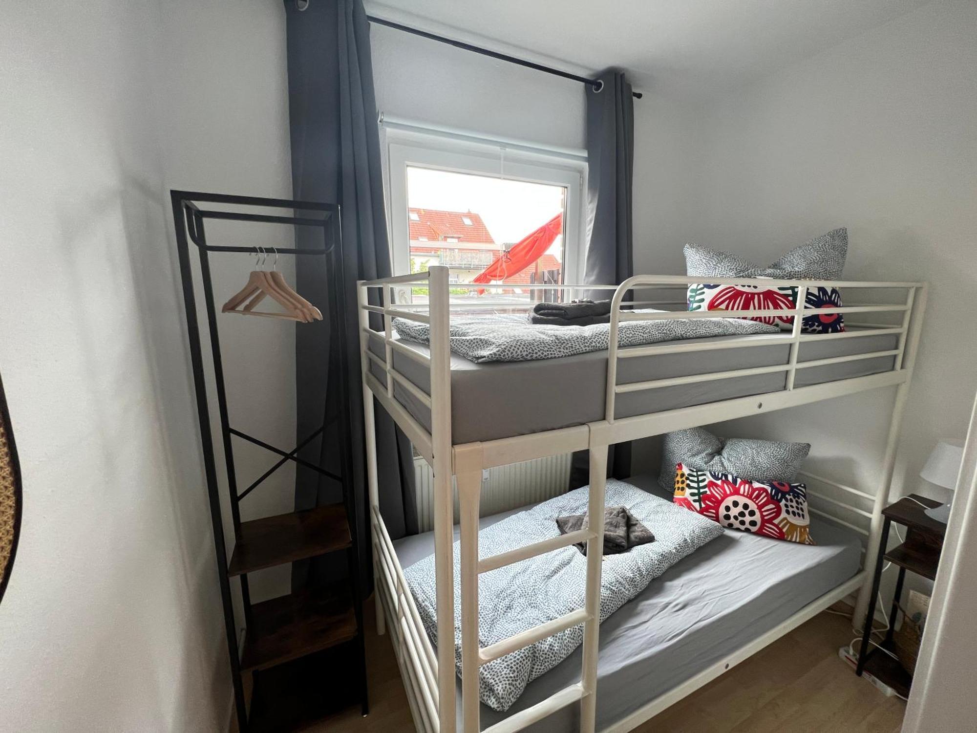 Apartment Napoleon, Naehe Zentrum, 2 Schlafzimmer, Grosser Balkon, Free Wifi ,Parken Jena Exterior foto