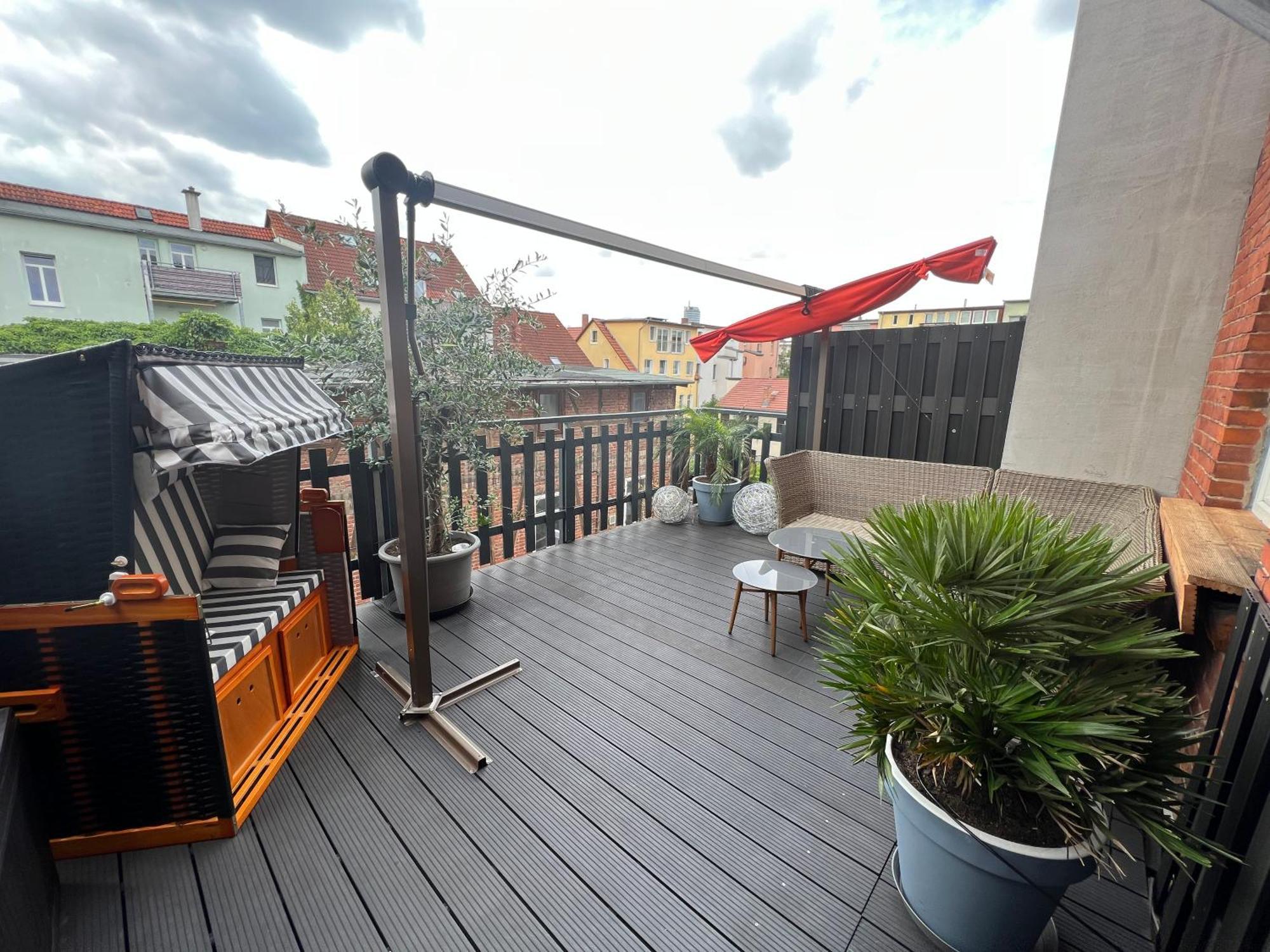 Apartment Napoleon, Naehe Zentrum, 2 Schlafzimmer, Grosser Balkon, Free Wifi ,Parken Jena Exterior foto