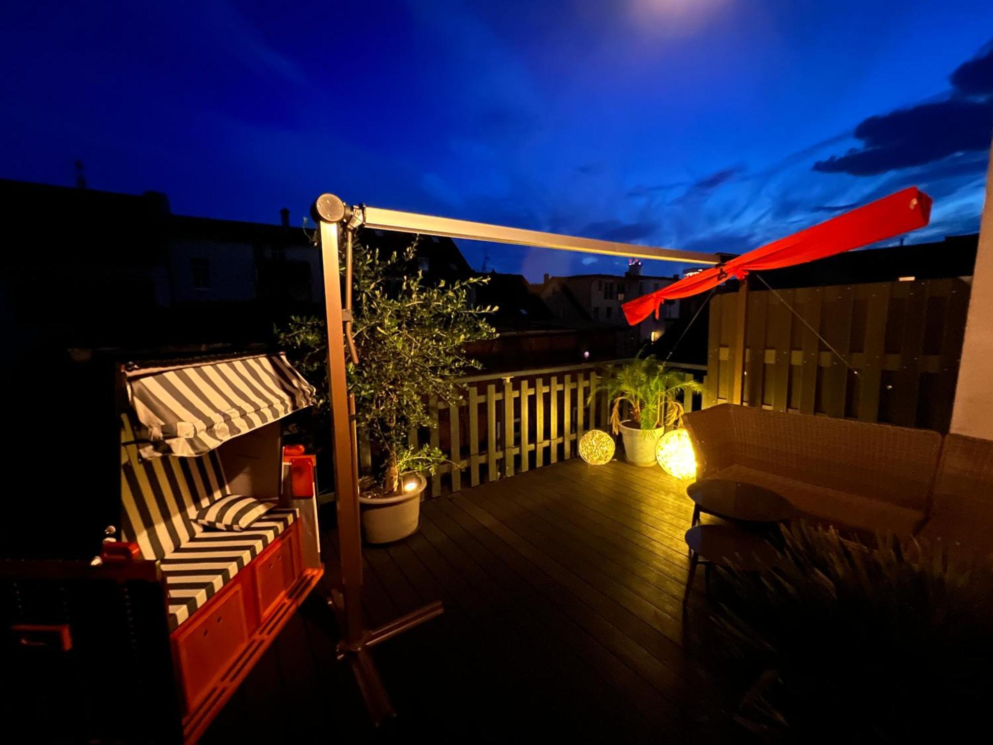 Apartment Napoleon, Naehe Zentrum, 2 Schlafzimmer, Grosser Balkon, Free Wifi ,Parken Jena Exterior foto